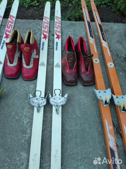 Лыжи беговые с ботинками СССР