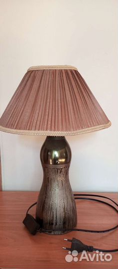 Лампа настольная