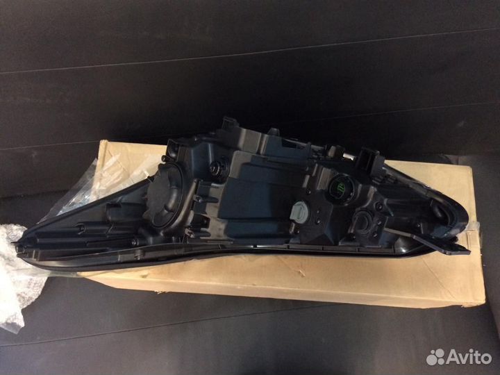 Фара правая Kia Sportage 16+ Киа Спортейдж 16+