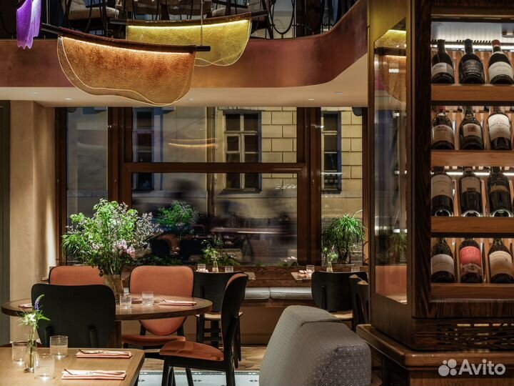 Хостес в ресторан