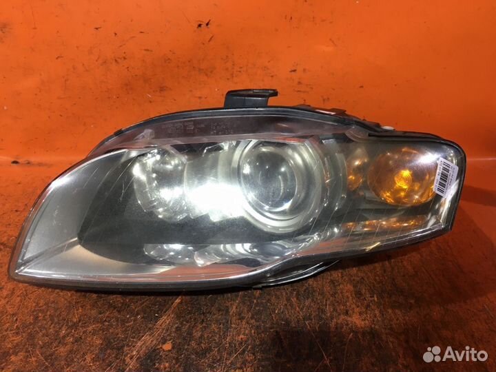 Фара левая Audi A4 8E B7 ксенон