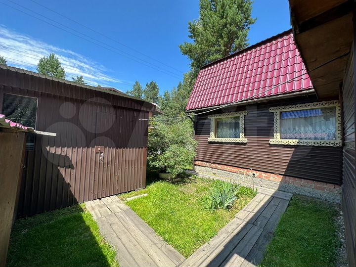 Дача 56 м² на участке 9,1 сот.