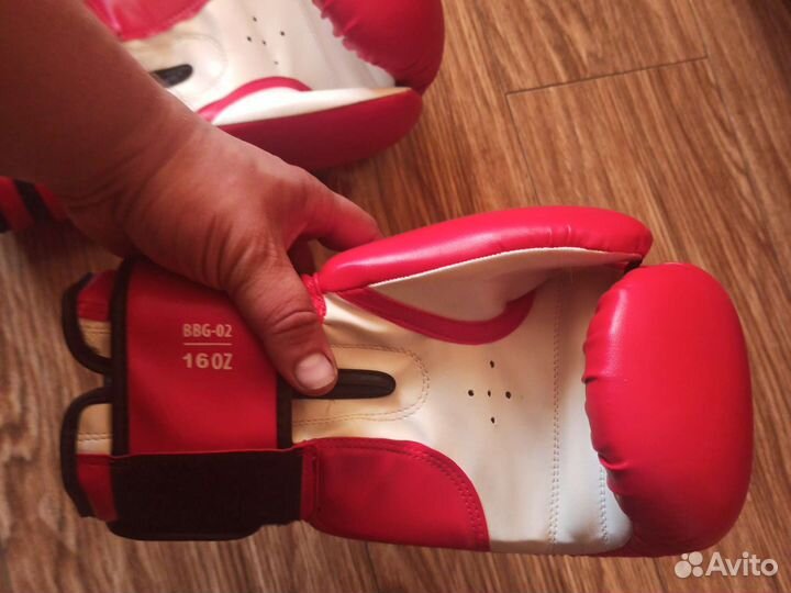 Боксерские перчатки 16oz унций