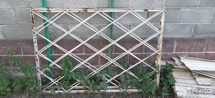 Решётки на окна, балконные двери, ветражи