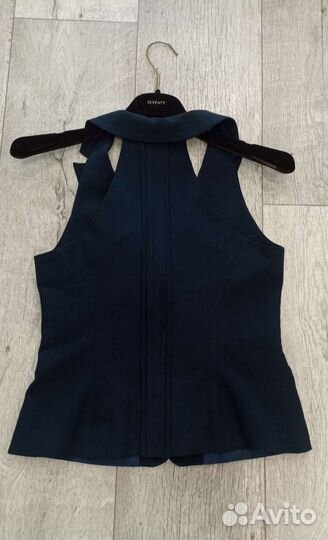 Школьный жилет для девочки