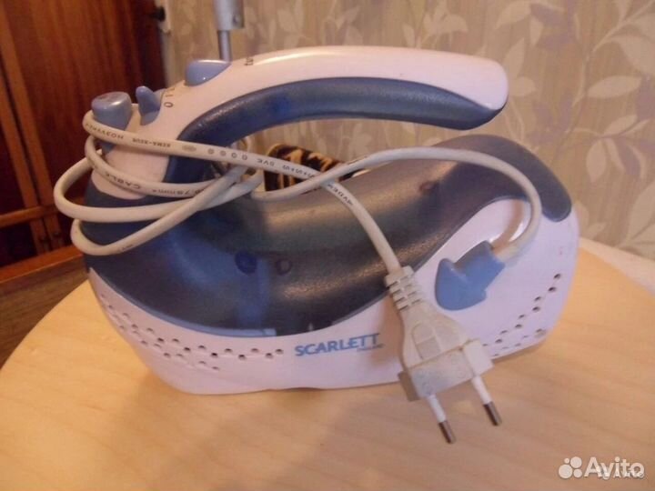 Чайник Scarlett SC-1027 и Миксер Scarlett SC-1040