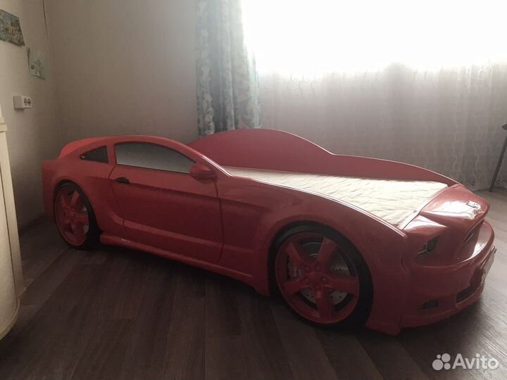 Детская кровать машина с матрасом