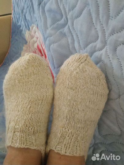 Шерстяные носки и тапочки ручная работа