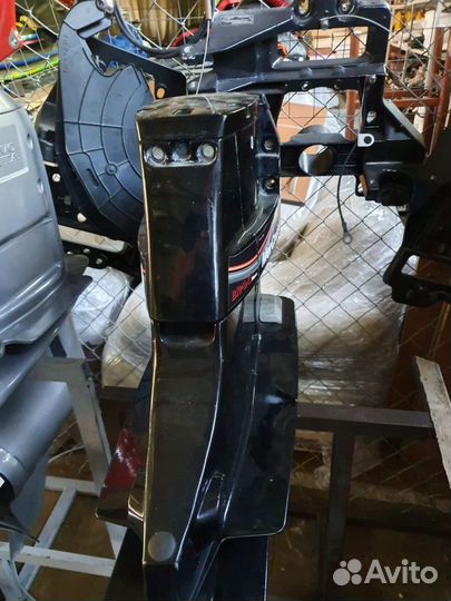 Поворотно-откидная колонка Mercruiser Bravo верх