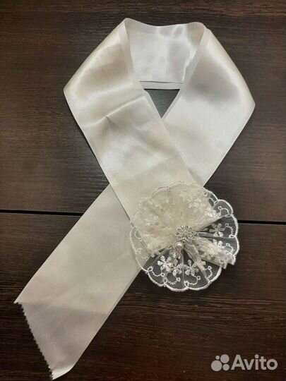 Уголок и лента на выписку