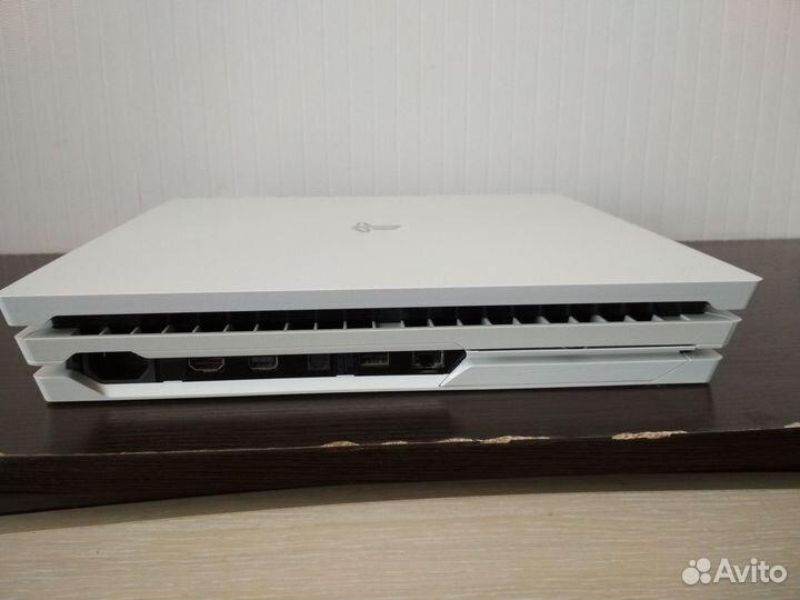 Sony PS4 PRO, версия по - 8.03