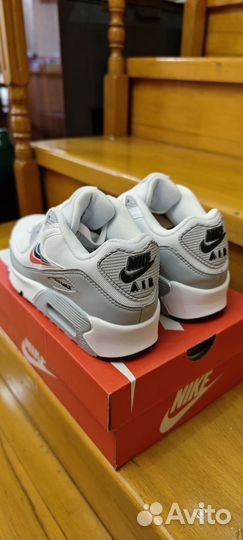 Кроссовки Nike 37.5 размер оригинал