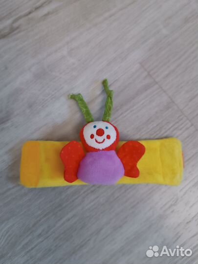 Развивающие игрушки для малышей пакетом