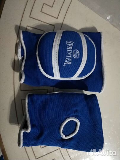 Наколенники