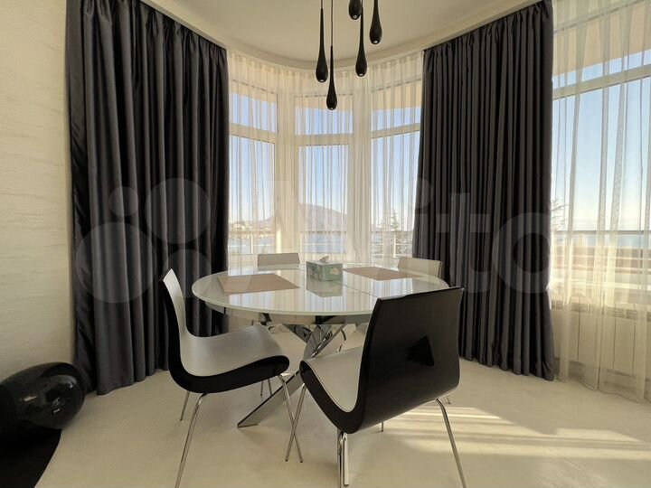 3-к. квартира, 125 м², 5/6 эт.