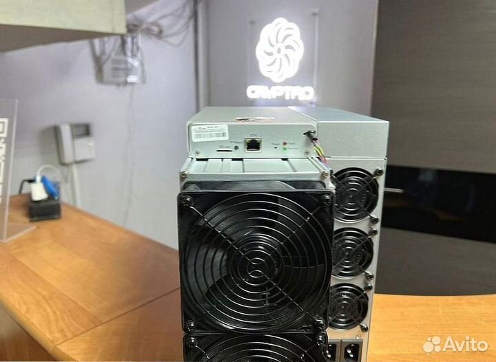 Асик Antminer S19 XP 141TH/s