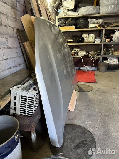 Капот веста