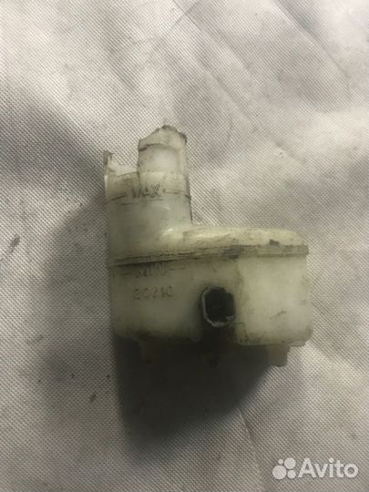 Бачок для тормозной жидкости Toyota Carina AT190