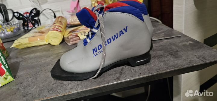 Лыжные ботинки 30 размер
