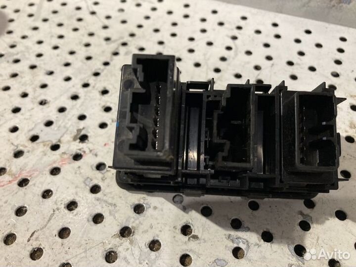 Регулятор света фар Hyundai Solaris