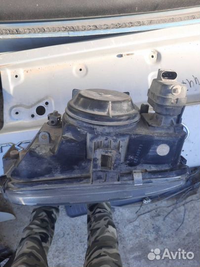 Фара справа спереди 203692 Renault Megane 1999 BA