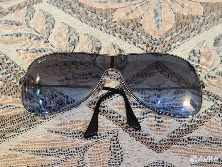 Солнцезащитные очки ray ban