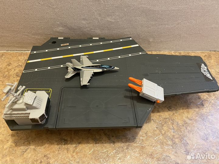 Авианосец matchbox
