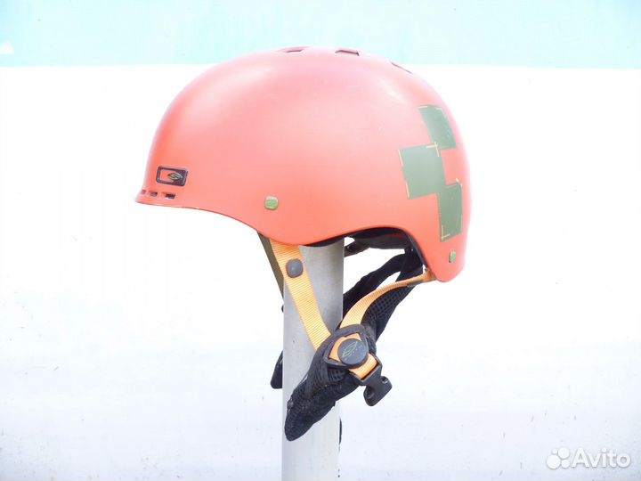 Туристический шлем