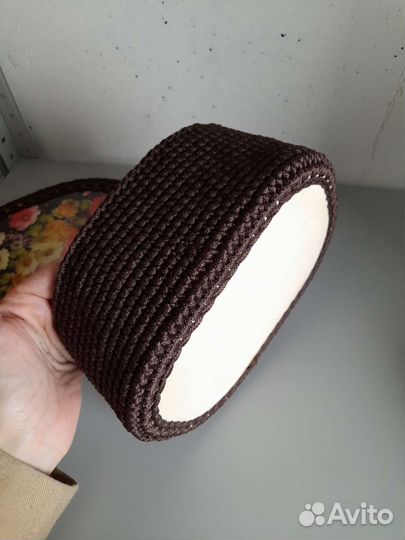 Вязаная шкатулка ручной работы узор Жостово