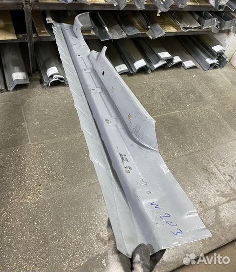 Порог левый Mercedes C-Klasse W203 2000-2008 (Polc