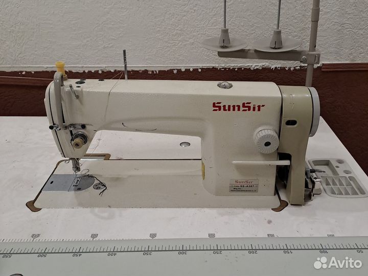 Прямострочная швейная машина