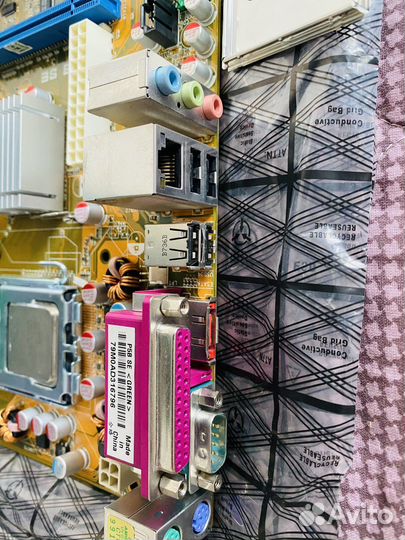 Материнская плата Asus P5B SE с процессором и RAM