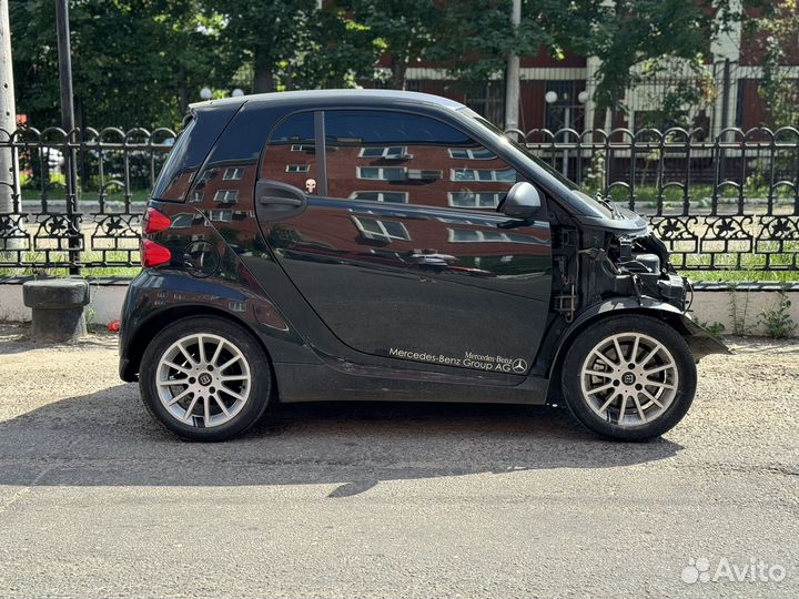Smart Fortwo 1.0 AMT, 2010, битый, 180 000 км