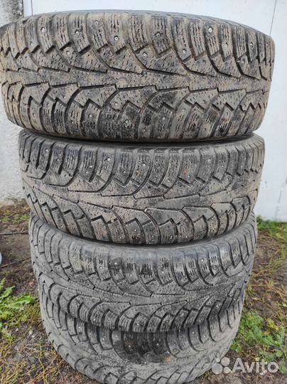 Nokian Tyres Hakkapeliitta 5 215/65 R16