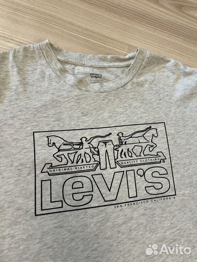 Футболка levis S серая оригинал