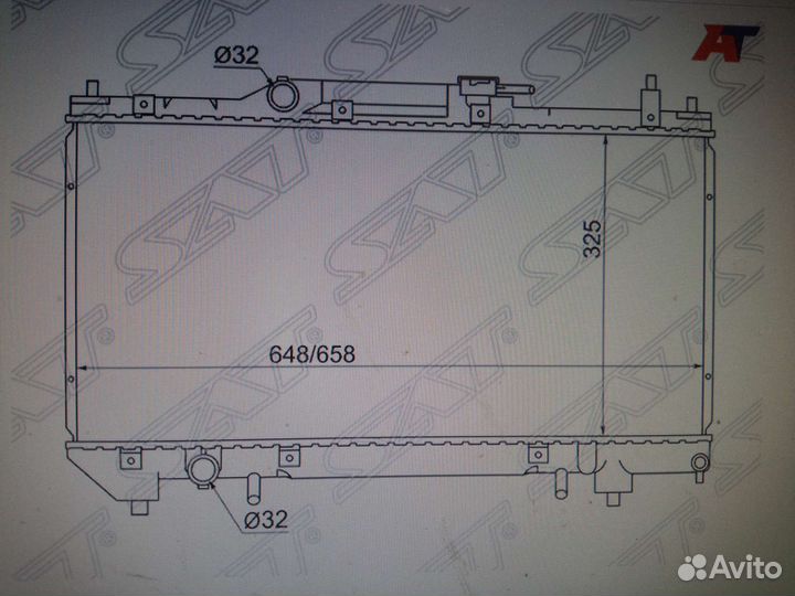 Радиатор охлаждения Toyota Avensis AT 220 97-03г