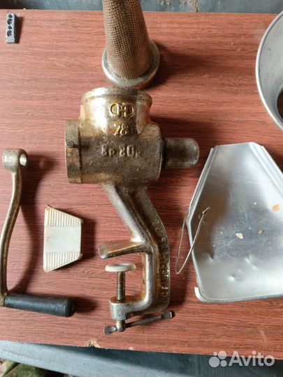 Соковыжималка шнековая ручная