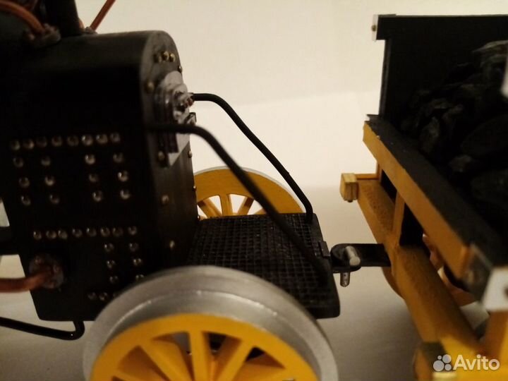 Стендовая модель паровоза