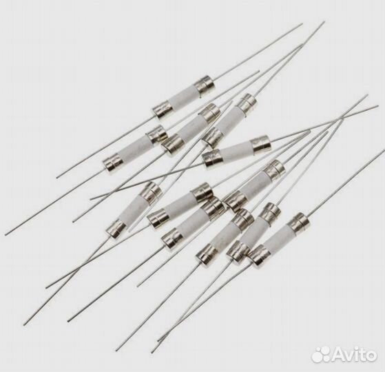 Керамический предохранитель с ножками 20А 250В