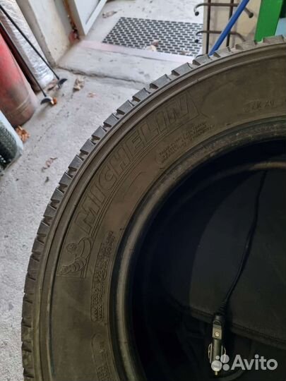 Michelin Latitude Cross 215/70 R16 104