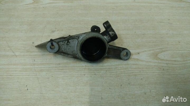 Кронштейн датчика положения распредвала Mitsubishi