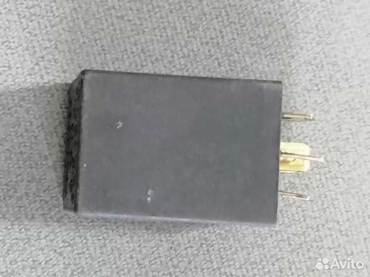 Реле универсальное 90069864
