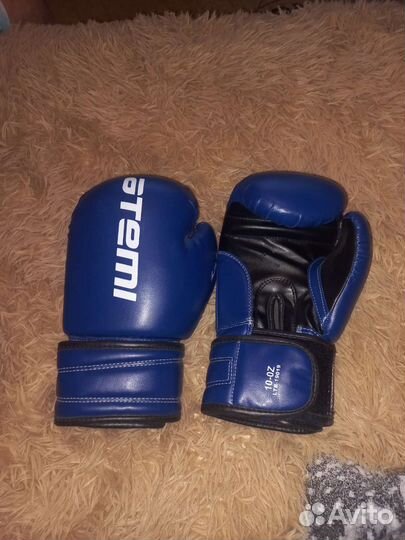Боксерские перчатки