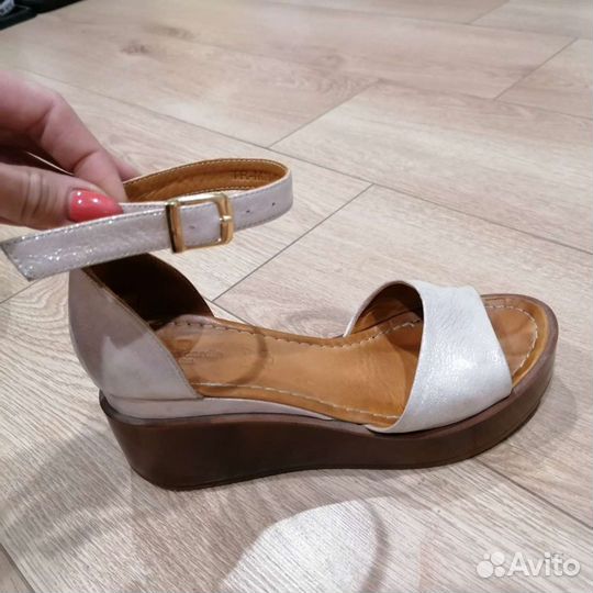 Босоножки 38 р. б/у