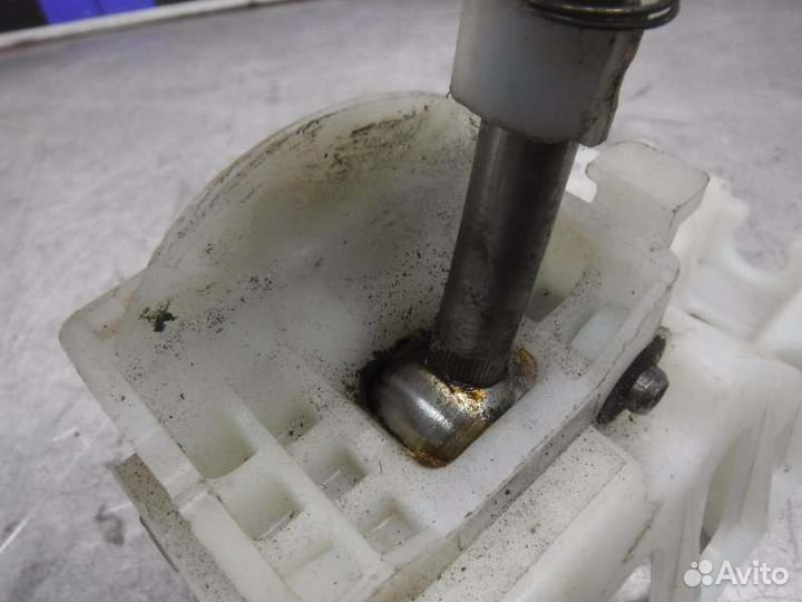 Кулиса МКПП Toyota Corolla 151 1ZR 2011