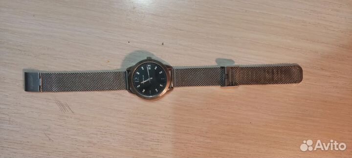 Часы наручные женские