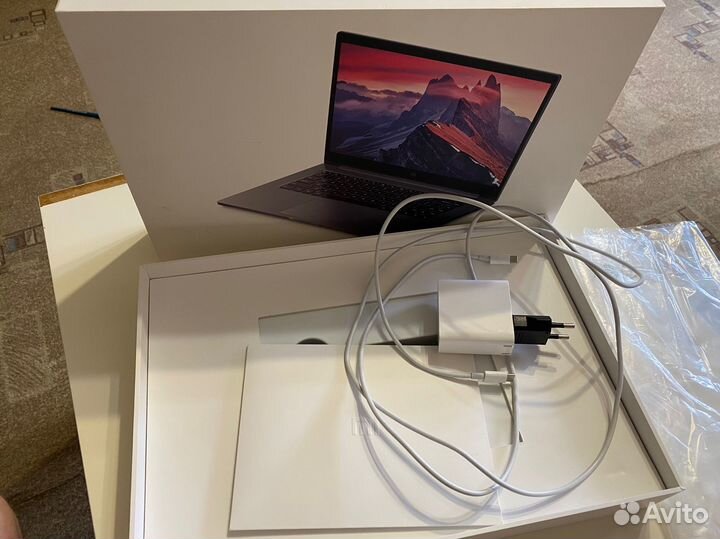Xiaomi mi notebook pro 15.6, в идеале, полн. компл