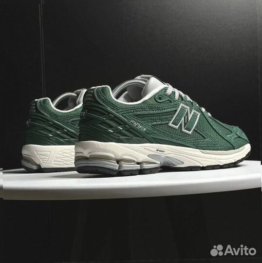 Кроссовки New Balance 1906R green