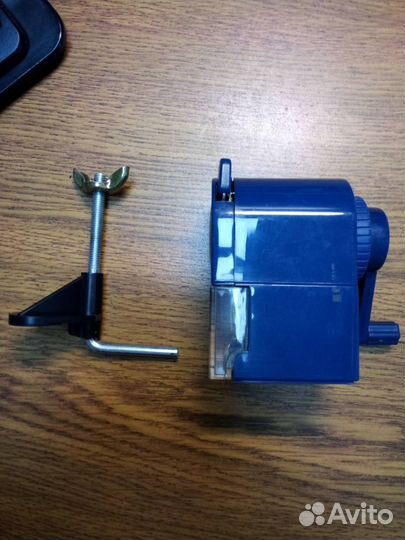 Точилка для карандашей механическая