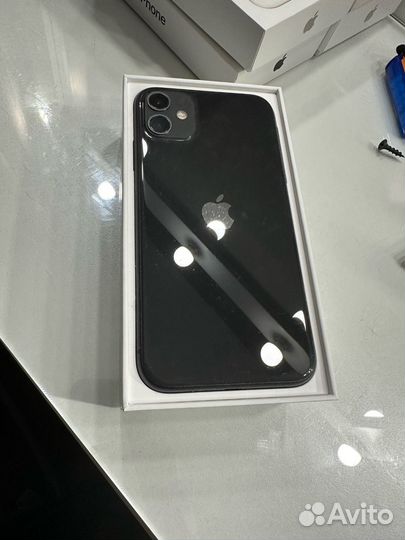 iPhone 11, 128 ГБ